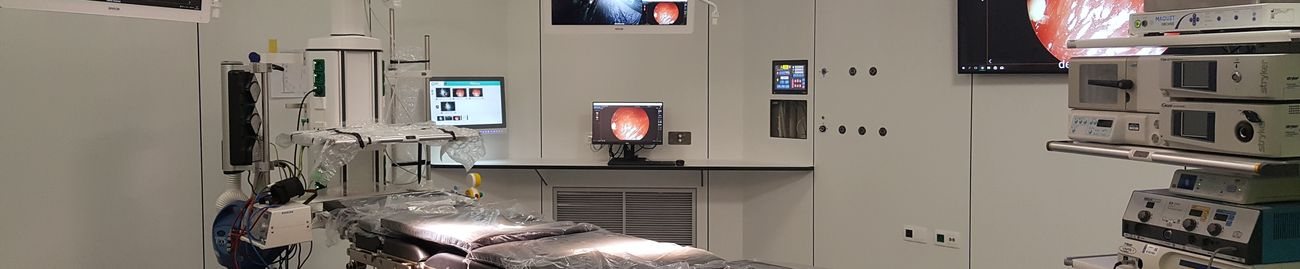 CHIREC operating room, several HIVE screens and a tower from another manufacturer